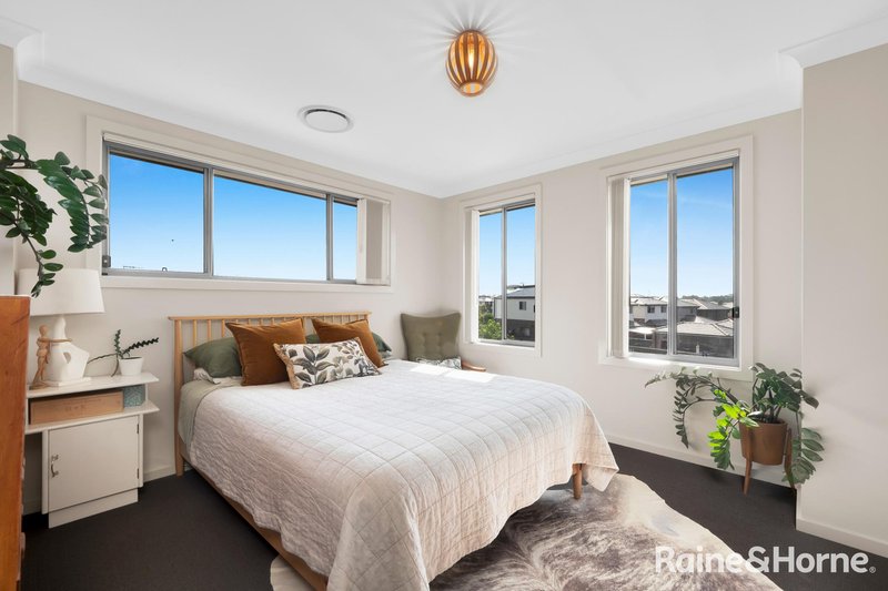 Photo - 4 Kapyong Street, Bardia NSW 2565 - Image 4