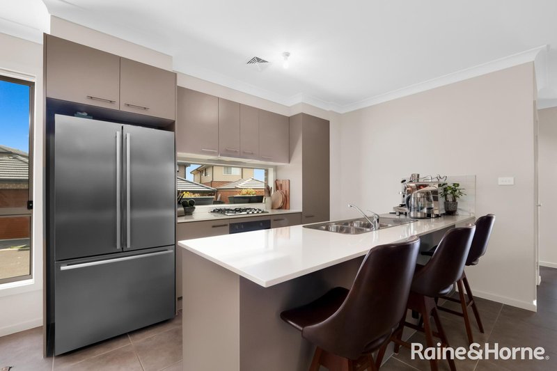 Photo - 4 Kapyong Street, Bardia NSW 2565 - Image 5