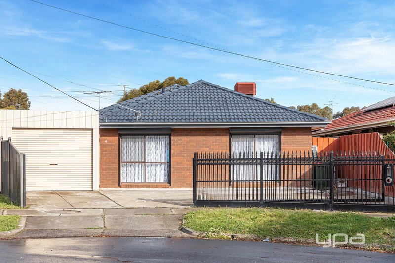 4 Karen Place, St Albans VIC 3021