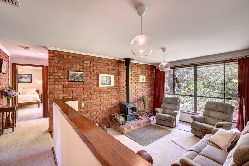 Photo - 4 Karen Street, Crafers SA 5152 - Image 3