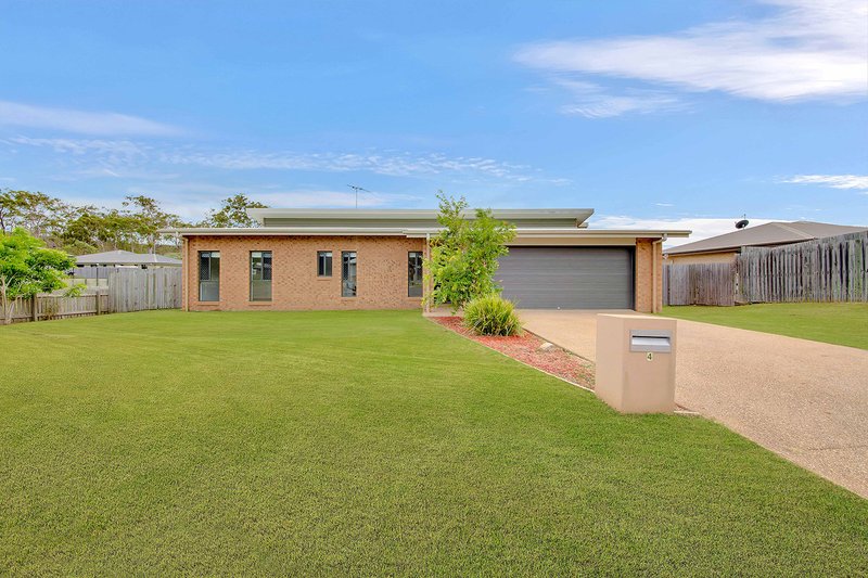 Photo - 4 Karloom Close, Kirkwood QLD 4680 - Image 2