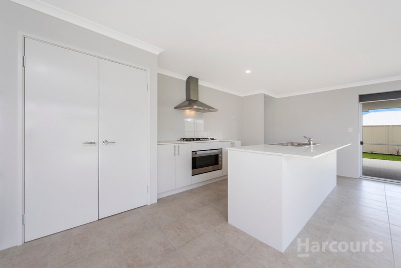 Photo - 4 Karnak Parkway, Dawesville WA 6211 - Image 6