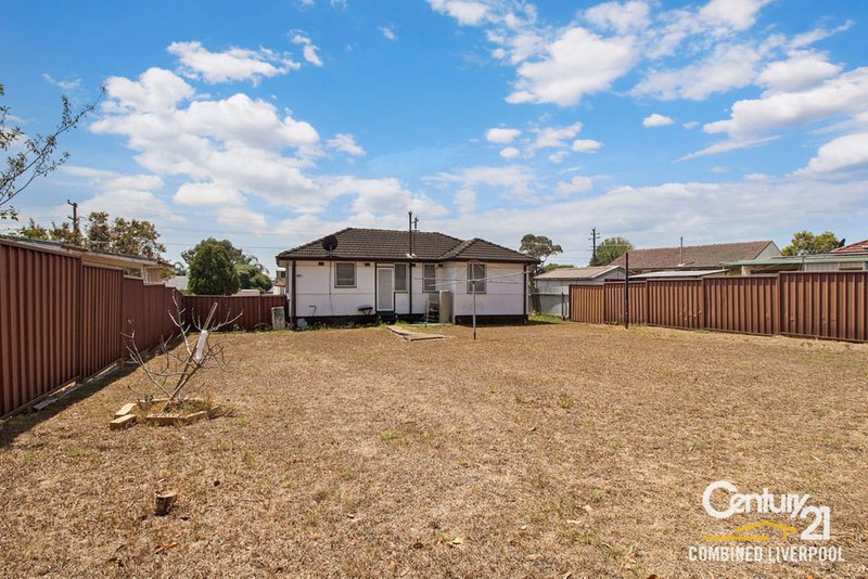 Photo - 4 Karoola Street, Busby NSW 2168 - Image 7