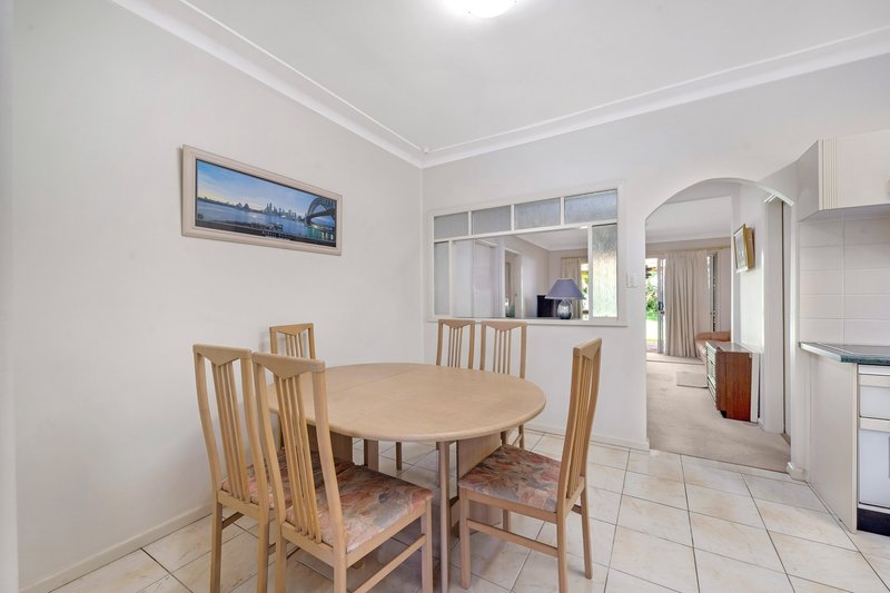 Photo - 4 Kawana Street, Bass Hill NSW 2197 - Image 7