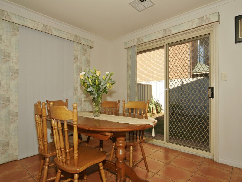 Photo - 4 Kennington Street, Brompton SA 5007 - Image 4