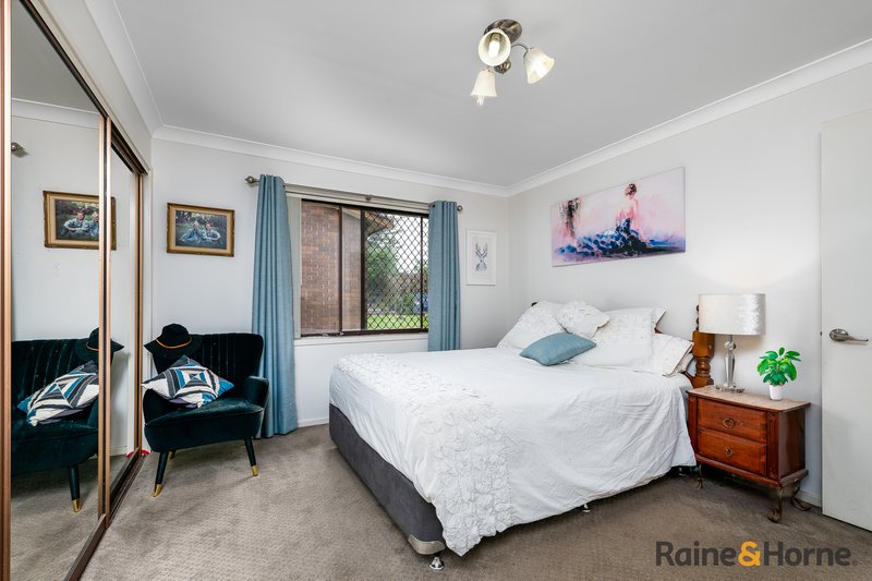 Photo - 4 Kent Avenue, Armidale NSW 2350 - Image 4