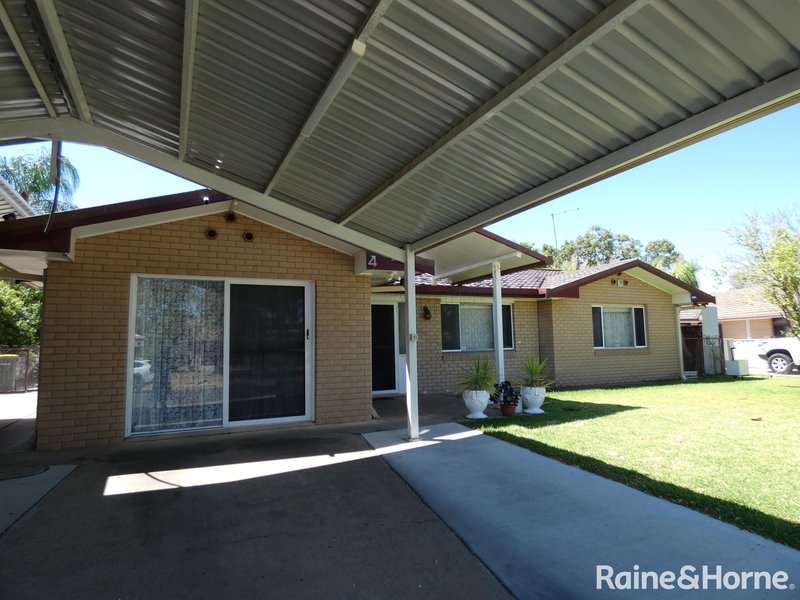 Photo - 4 Keperra Place, Moree NSW 2400 - Image 4