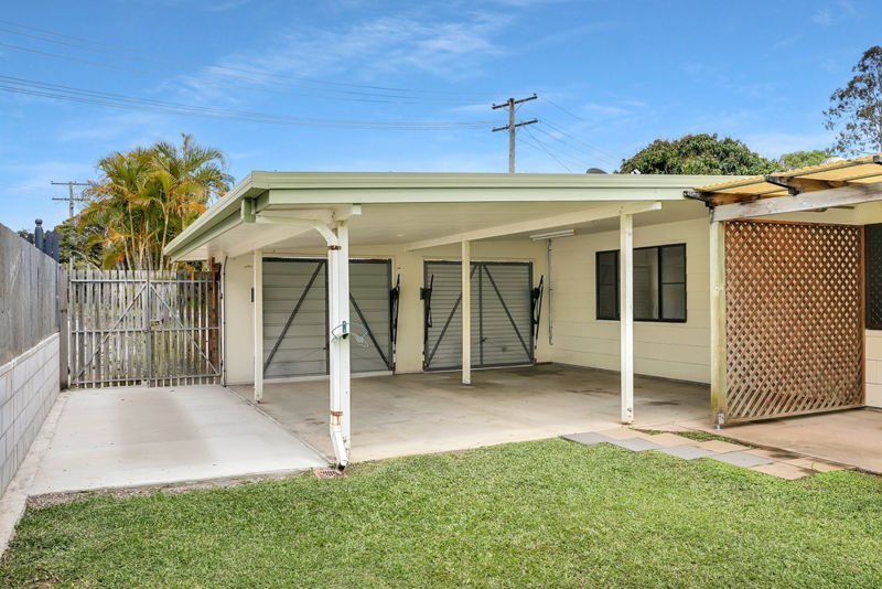 Photo - 4 Keppel Avenue, Clinton QLD 4680 - Image 5