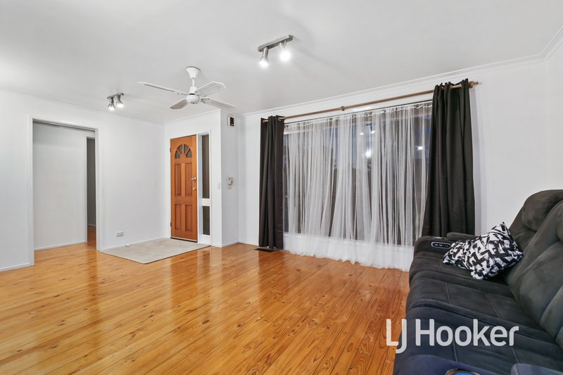 Photo - 4 Kerrison Drive, Hampton Park VIC 3976 - Image 2