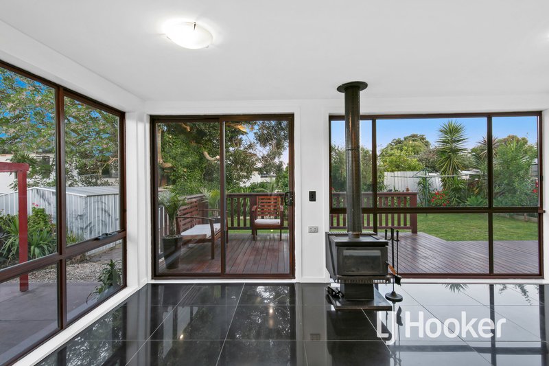 Photo - 4 Kerrison Drive, Hampton Park VIC 3976 - Image 12