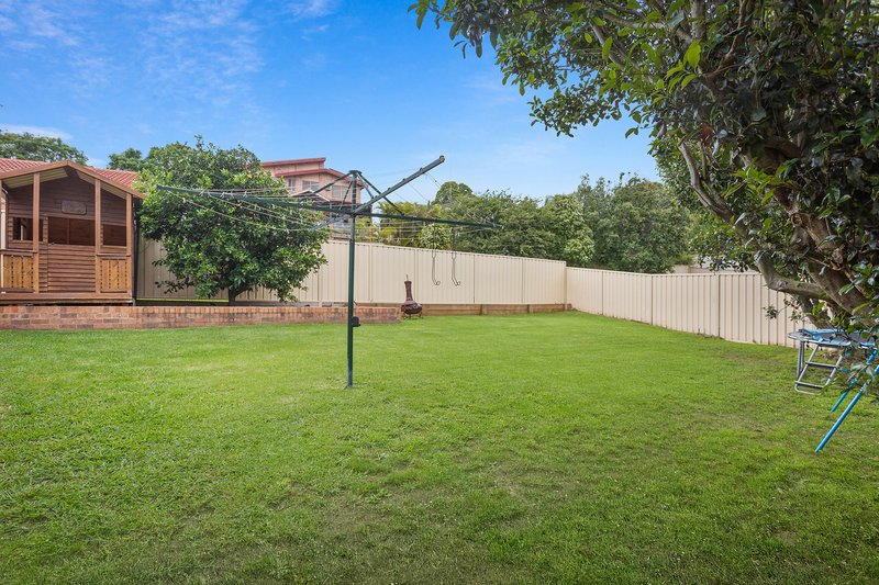 Photo - 4 Kevin Road, Albion Park NSW 2527 - Image 8