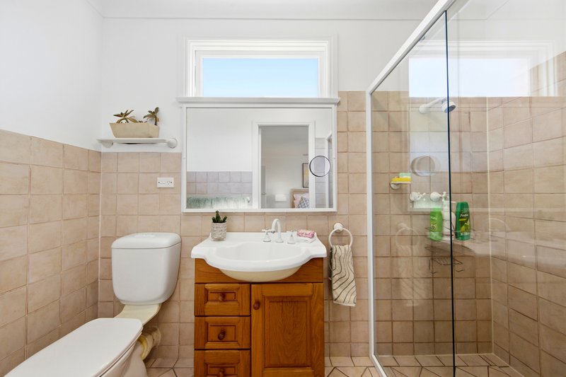 Photo - 4 Kew Close, Belrose NSW 2085 - Image 17