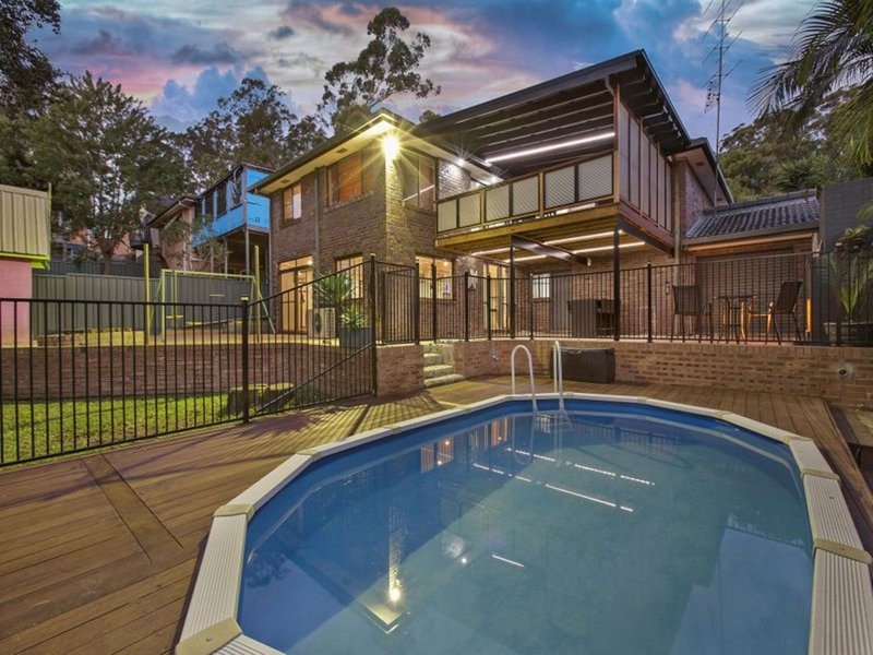 4 Kilkenny Pde , Berkeley Vale NSW 2261