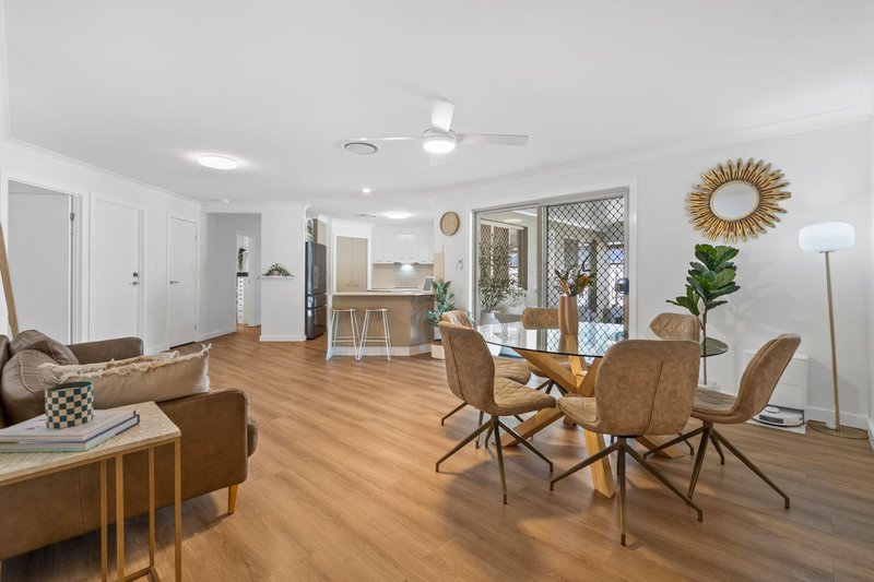Photo - 4 Killarney Court, Ormeau QLD 4208 - Image 3