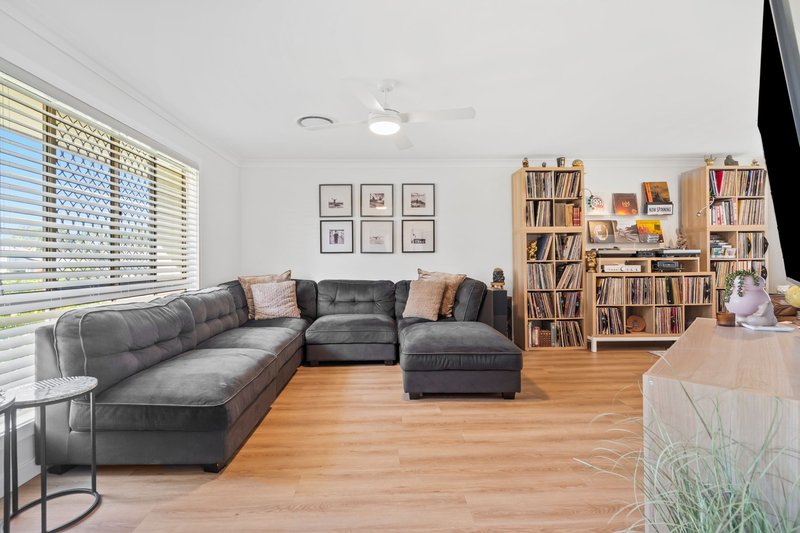 Photo - 4 Killarney Court, Ormeau QLD 4208 - Image 7