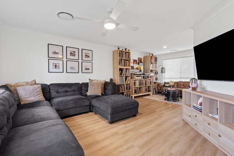 Photo - 4 Killarney Court, Ormeau QLD 4208 - Image 8
