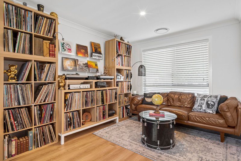 Photo - 4 Killarney Court, Ormeau QLD 4208 - Image 9