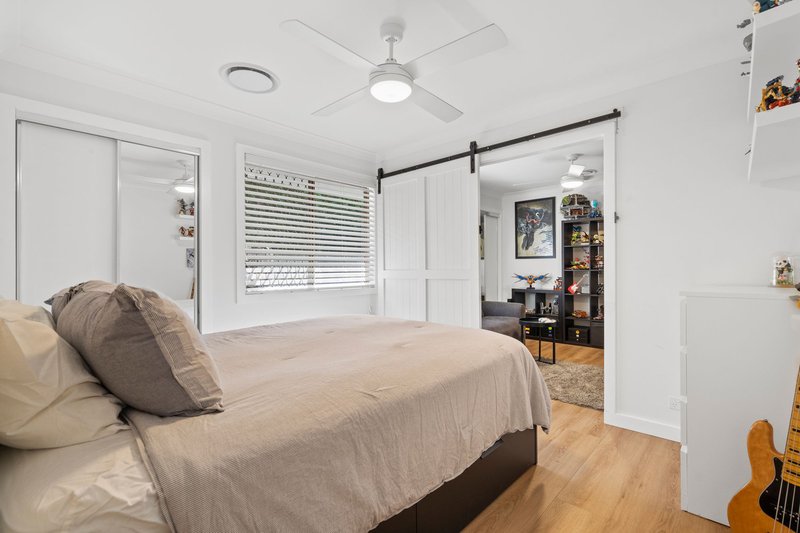 Photo - 4 Killarney Court, Ormeau QLD 4208 - Image 13