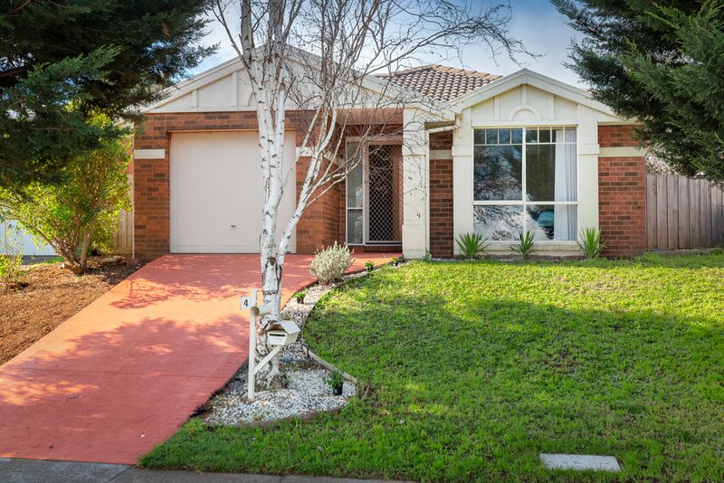 Photo - 4 Kimbarra Drive, Berwick VIC 3806 - Image