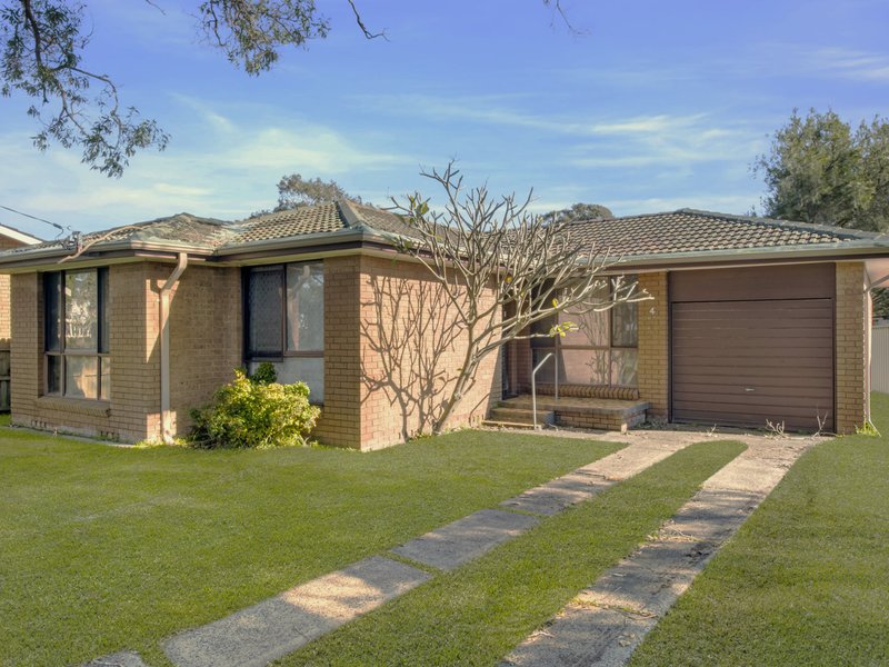 4 Kimberley Street, Gorokan NSW 2263