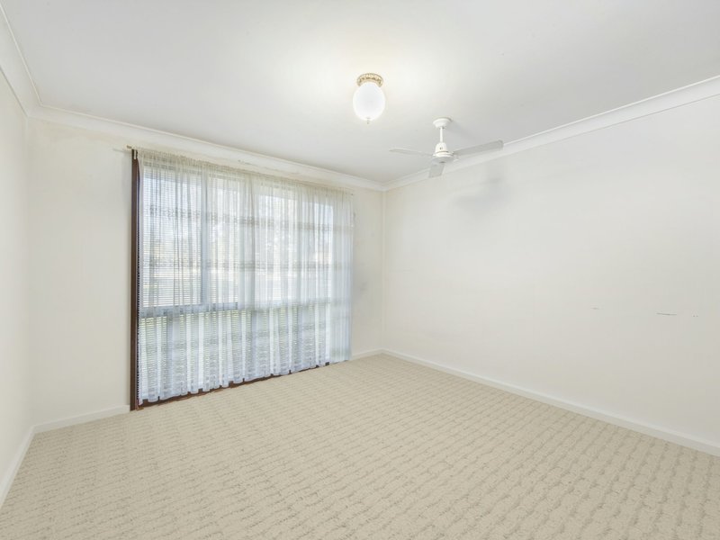 Photo - 4 Kimberley Street, Gorokan NSW 2263 - Image 4