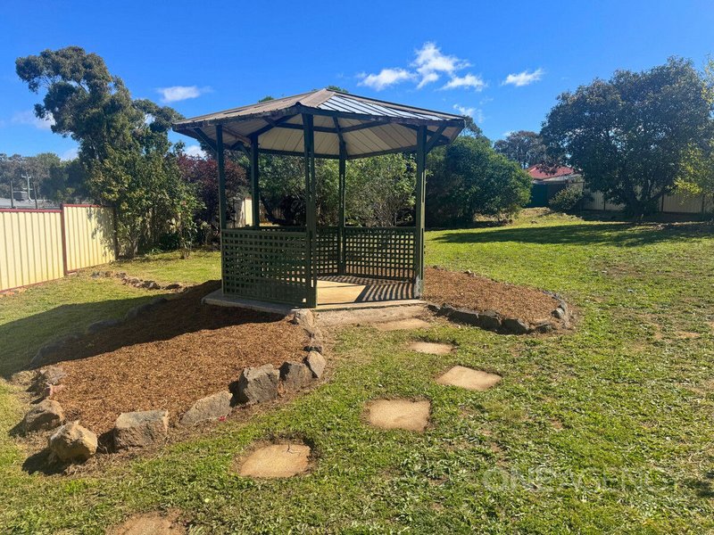 Photo - 4 Kings Way, Goulburn NSW 2580 - Image 16
