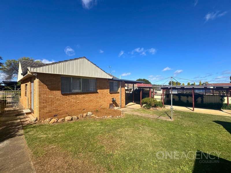 Photo - 4 Kings Way, Goulburn NSW 2580 - Image 17
