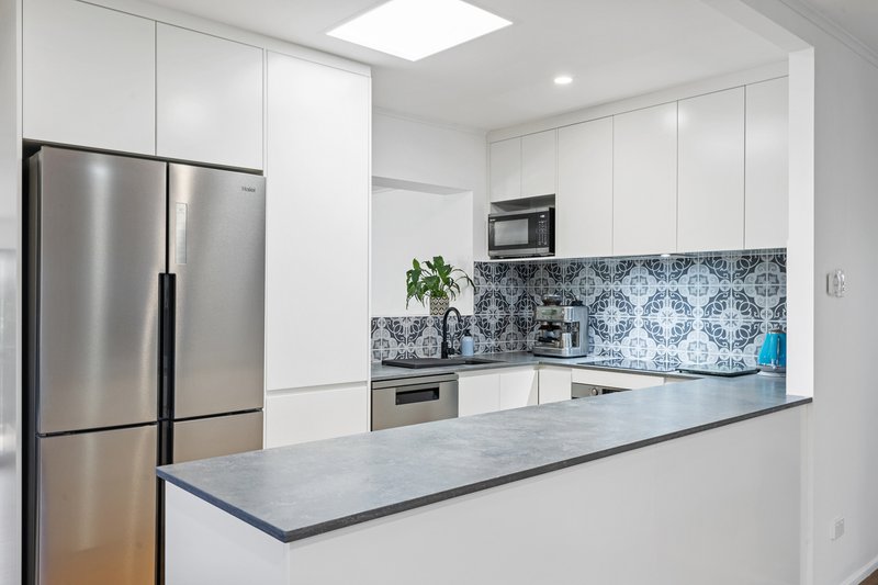 Photo - 4 Kingsford Street, Kippa-Ring QLD 4021 - Image 5