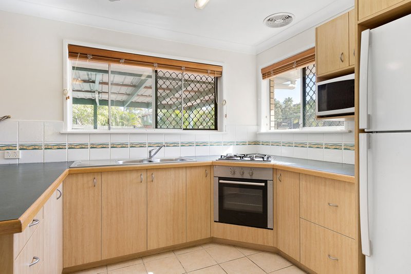 Photo - 4 Kirikee Street, Ferny Grove QLD 4055 - Image 8