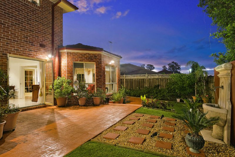 Photo - 4 Kirkwall Avenue, Castle Hill NSW 2154 - Image 6