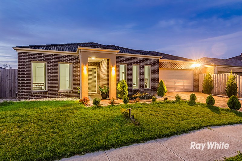 4 Kirwan Drive, Cranbourne East VIC 3977