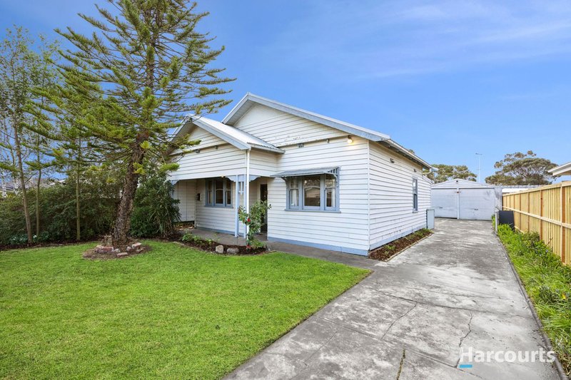 Photo - 4 Knight Avenue, Herne Hill VIC 3218 - Image 10