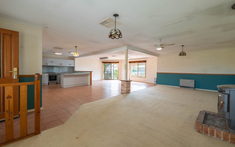 Photo - 4 Koala Place, Forbes NSW 2871 - Image 5