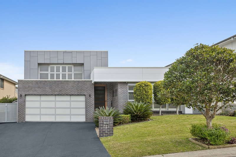 4 Kooralbyn Place, Shell Cove NSW 2529