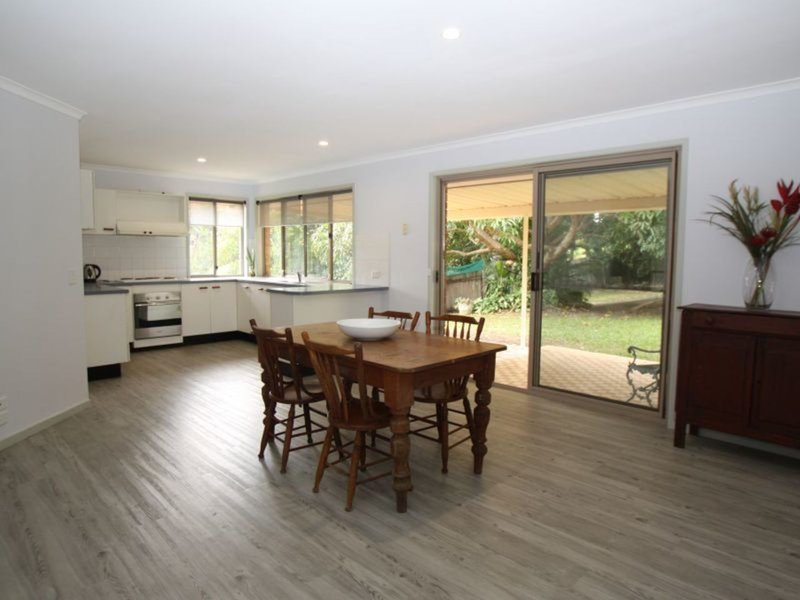 Photo - 4 Kuringai Way, Ocean Shores NSW 2483 - Image 2