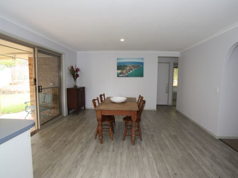 Photo - 4 Kuringai Way, Ocean Shores NSW 2483 - Image 7