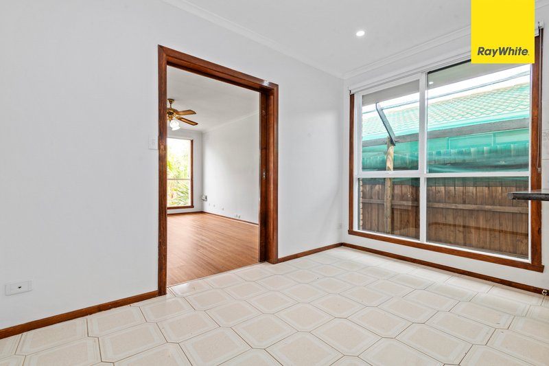 Photo - 4 Kurrajong Crescent, Melton South VIC 3338 - Image 7