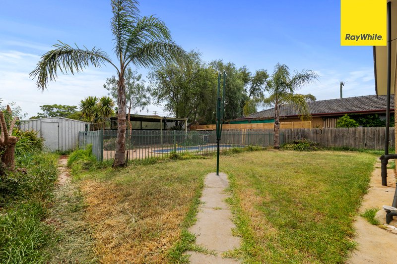 Photo - 4 Kurrajong Crescent, Melton South VIC 3338 - Image 12