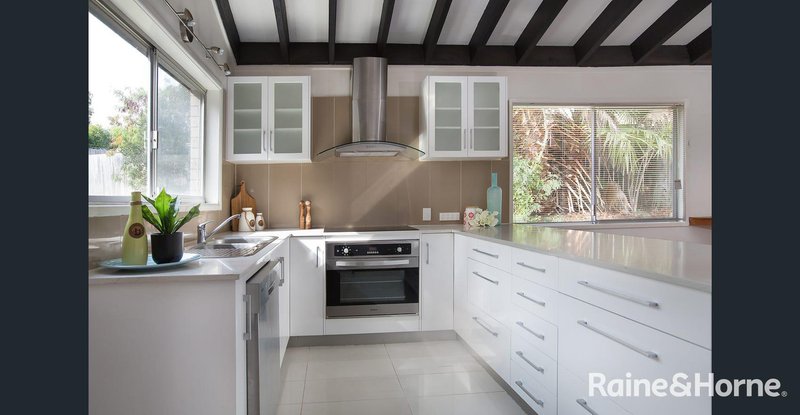 Photo - 4 Kybean Street, Riverhills QLD 4074 - Image 1