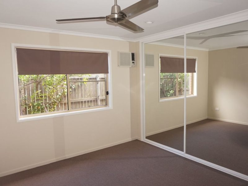 Photo - 4 Kylie Maree Court, Tannum Sands QLD 4680 - Image 10