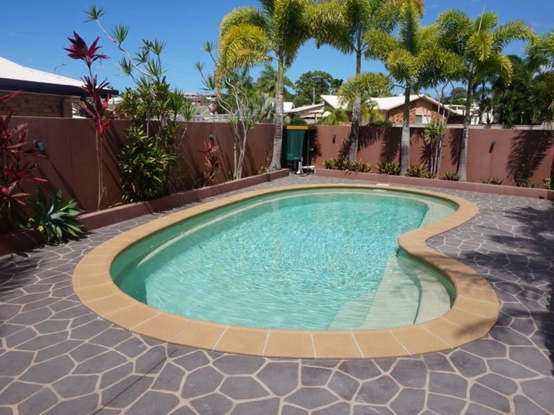 Photo - 4 Kylie Maree Court, Tannum Sands QLD 4680 - Image 14