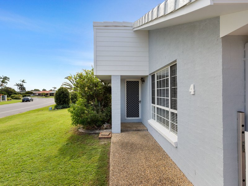 Photo - 4 Lachlan Cres , Sandstone Point QLD 4511 - Image 14