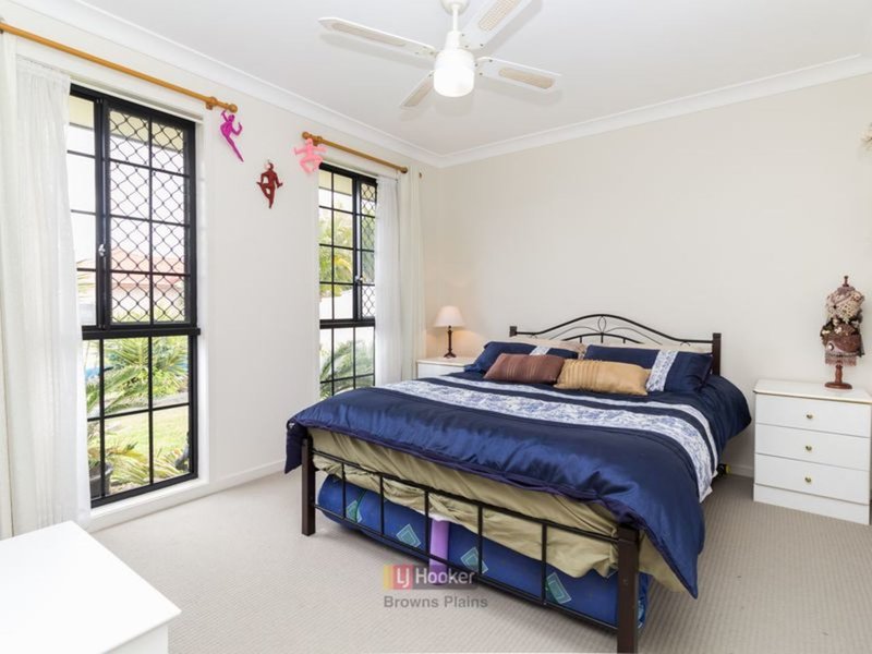 Photo - 4 Lake Cooloola Court, Logan Reserve QLD 4133 - Image 6