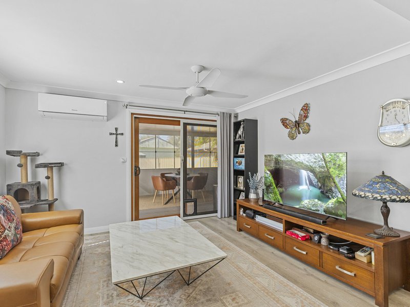 Photo - 4 Lakeside Parade, The Entrance NSW 2261 - Image 4