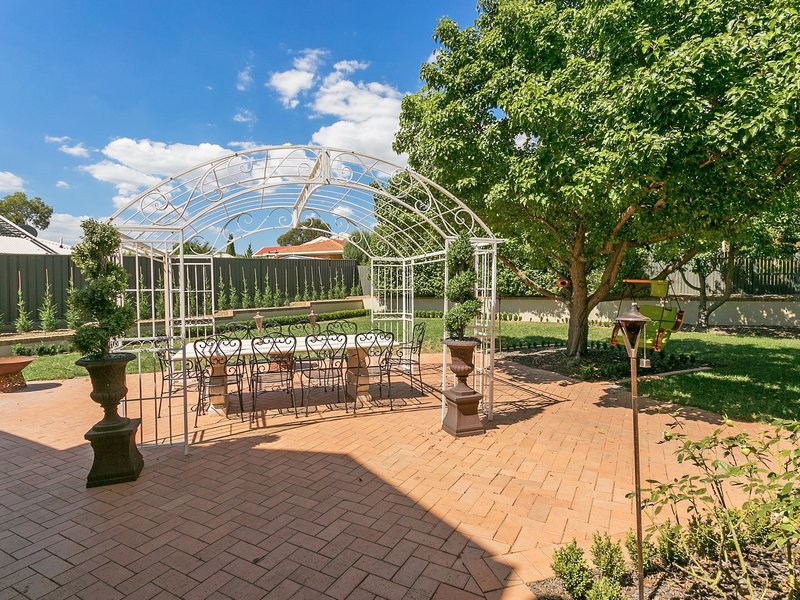 Photo - 4 Lakeview Gardens, Jerrabomberra NSW 2619 - Image 18