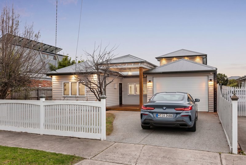 Photo - 4 Landy Street, Reservoir VIC 3073 - Image 2