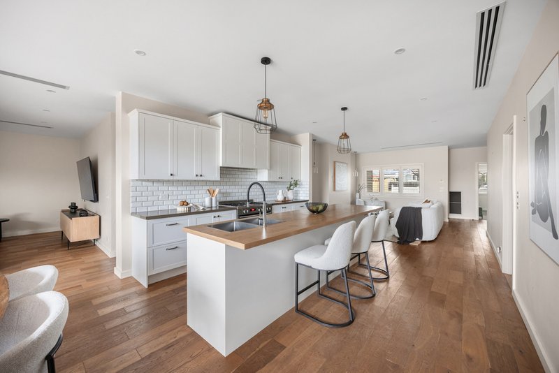 Photo - 4 Landy Street, Reservoir VIC 3073 - Image 6