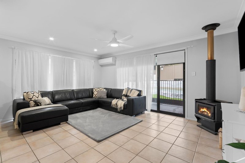Photo - 4 Langfield Crescent, Ormeau Hills QLD 4208 - Image 5