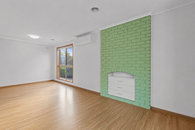 Photo - 4 Lansdowne Court, Grovedale VIC 3216 - Image 4