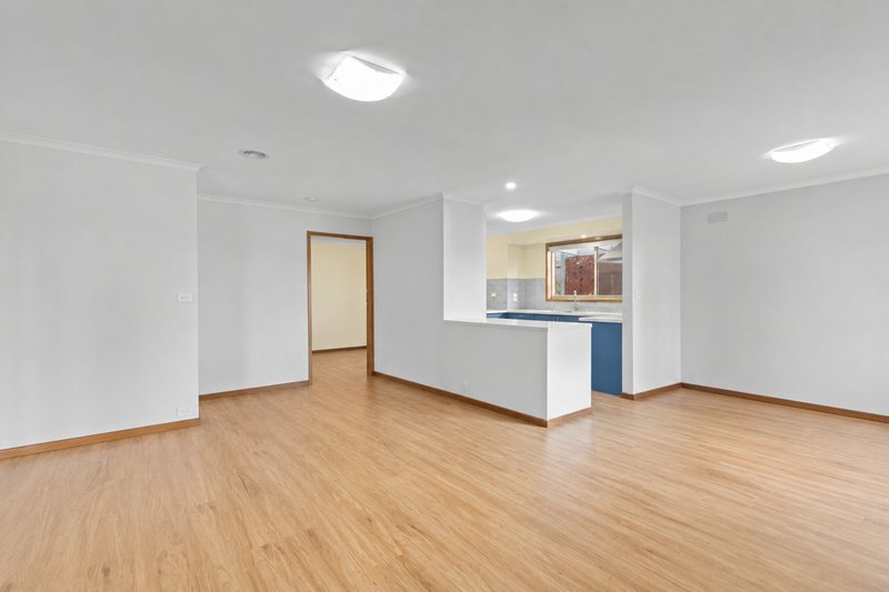 Photo - 4 Lansdowne Court, Grovedale VIC 3216 - Image 5